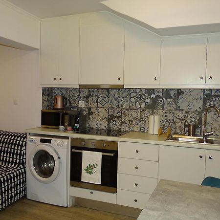 Stylish, Comfortable, Basement Loft-Like Apartment With Amenities Αθήνα Εξωτερικό φωτογραφία