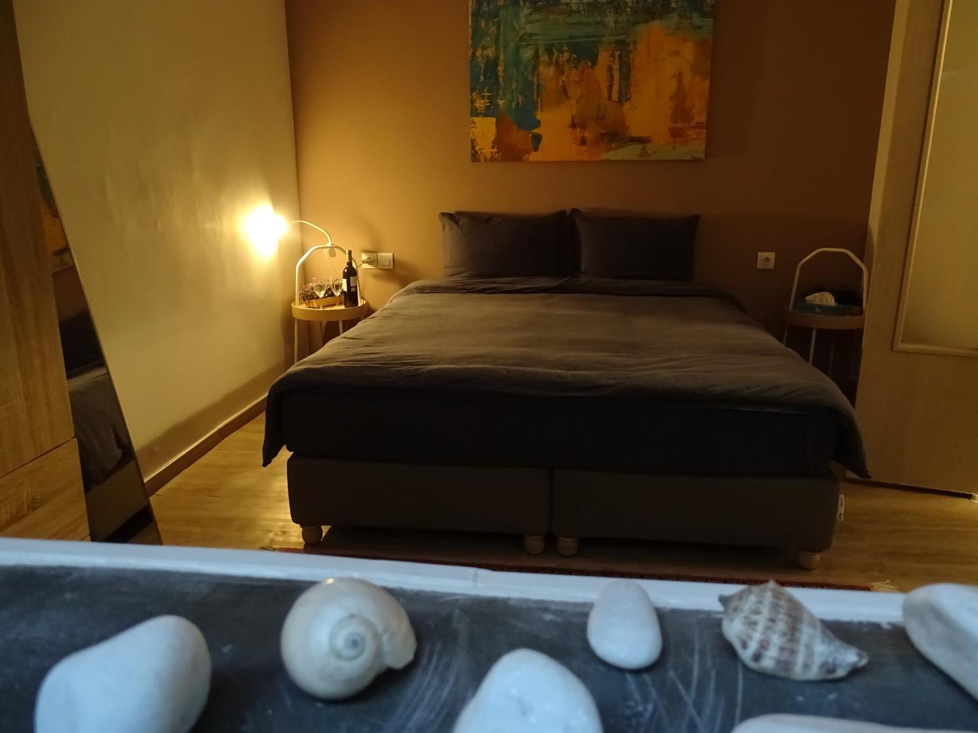 Stylish, Comfortable, Basement Loft-Like Apartment With Amenities Αθήνα Εξωτερικό φωτογραφία