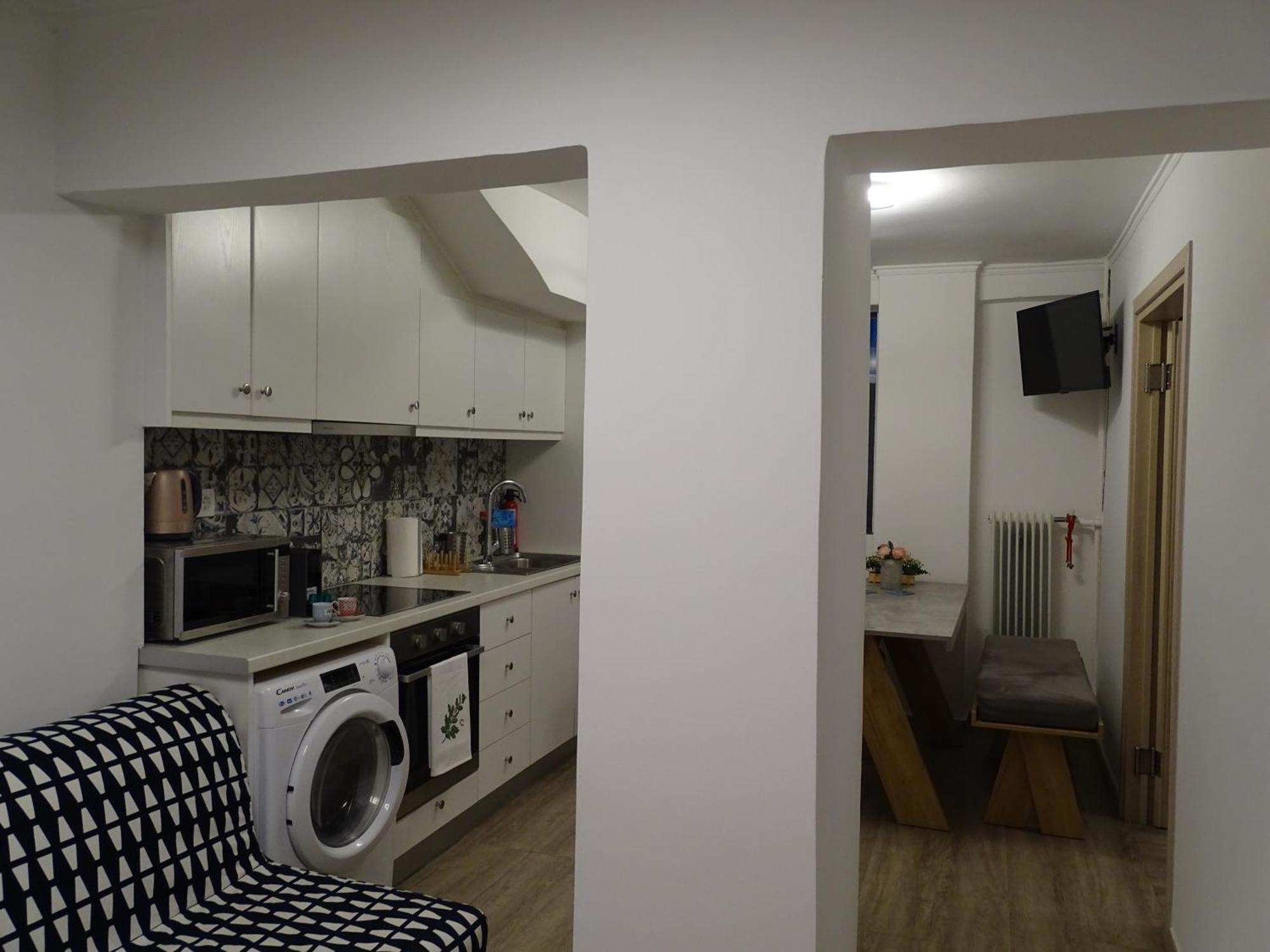Stylish, Comfortable, Basement Loft-Like Apartment With Amenities Αθήνα Εξωτερικό φωτογραφία